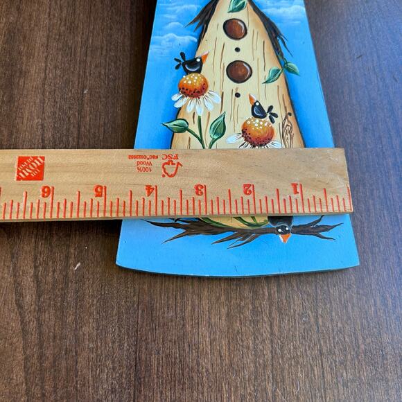 Hand painted birdhouse with a thatched roof on wood folk art - Picture 5 of 6